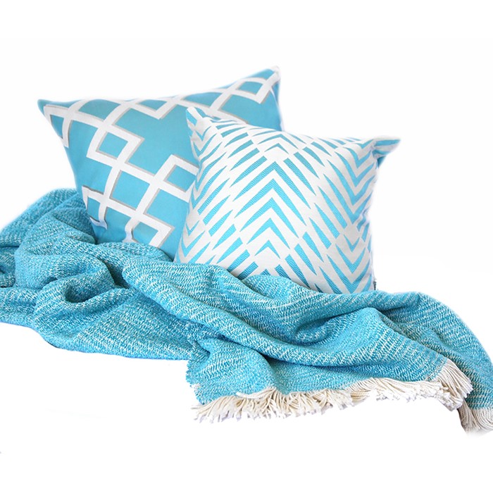 Picture of Turquoise Chenille Two-Tone Throw