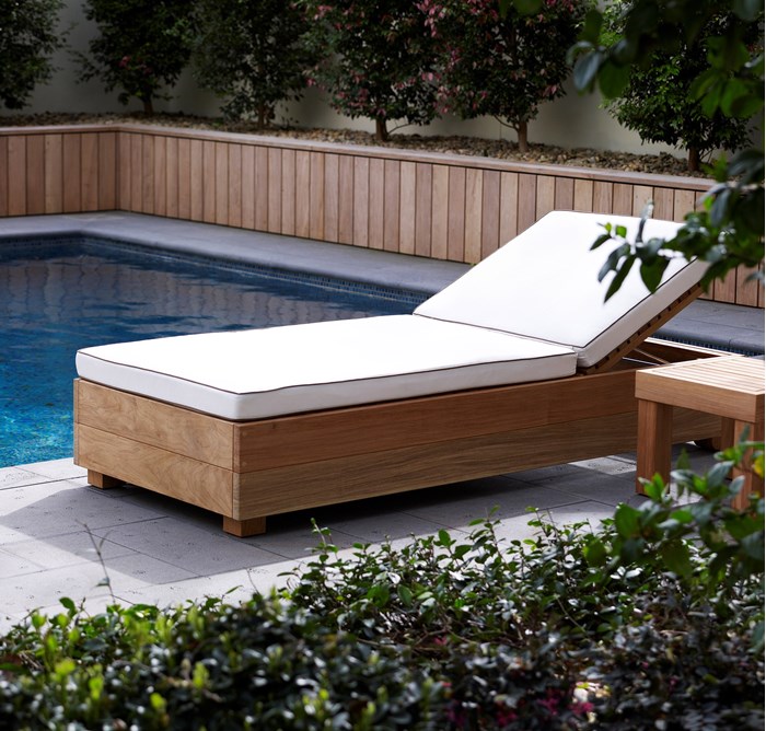 Picture of Benny Pool Lounge