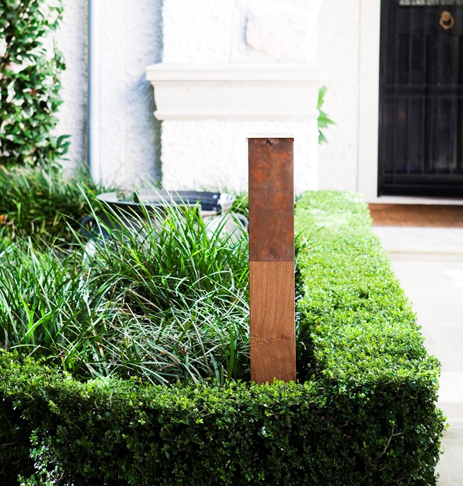 Picture of Kate Kelly Letterbox with Timber Post