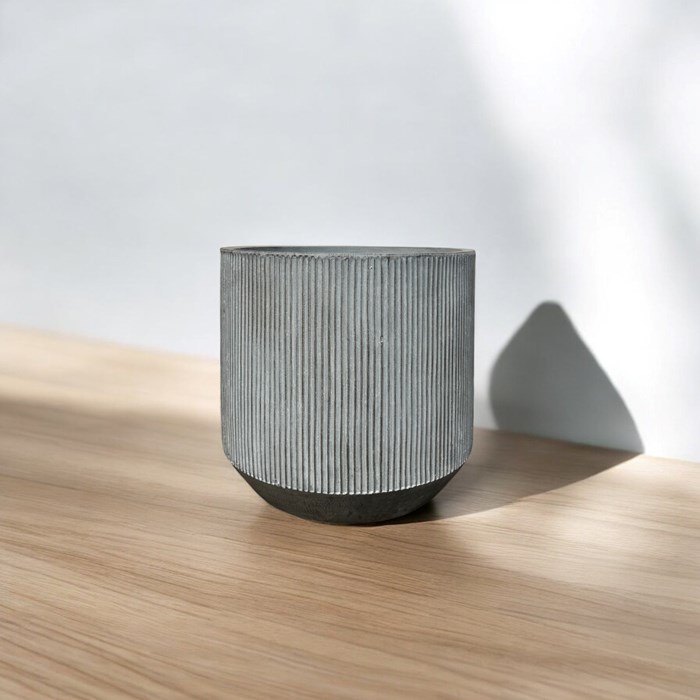 Picture of GeoLite Lined Tumbler Planter Grey Wash 