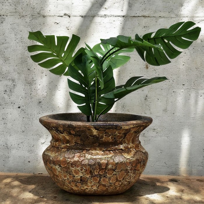 Picture of Sorrento Fleurette Cauldron Copper