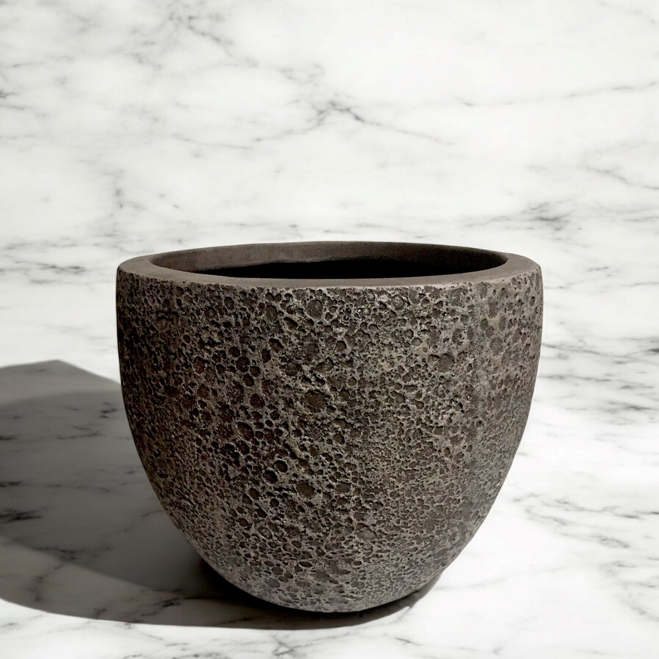 Picture of SeaLite Bermuda Planter Dark Grey