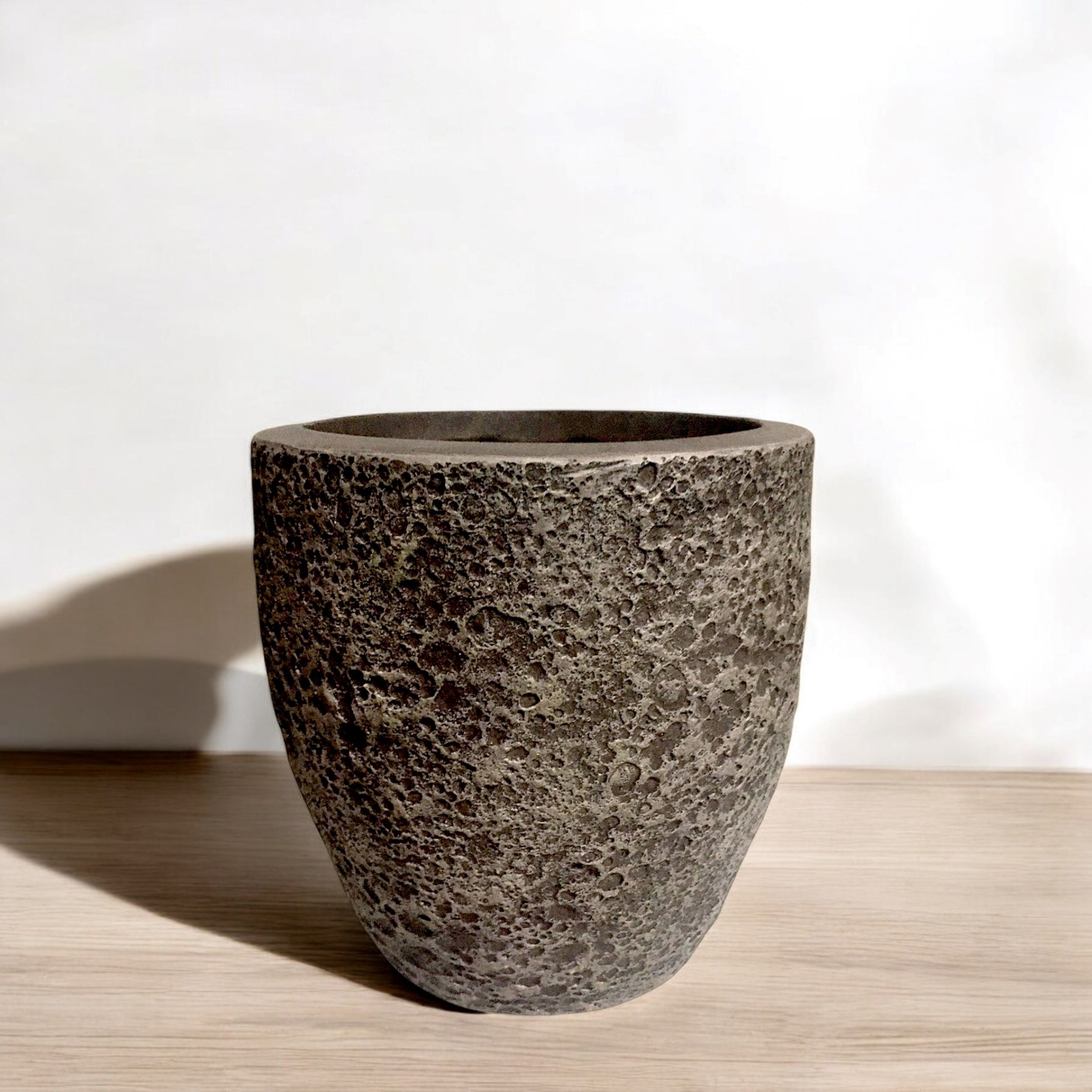 Picture of SeaLite Clovelly Planter Dark Grey
