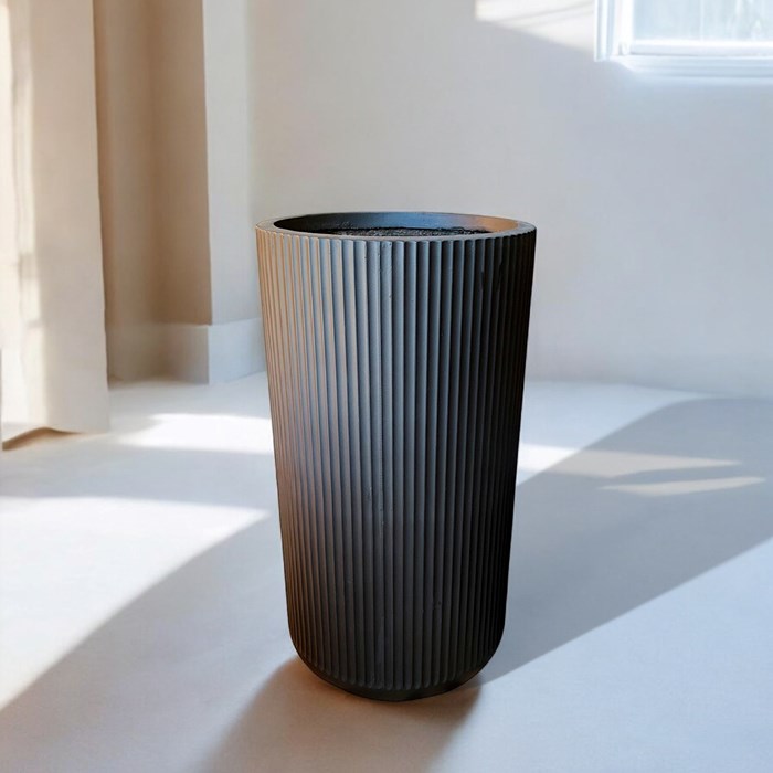 Picture of Gardenlite Corrugated U pot Black